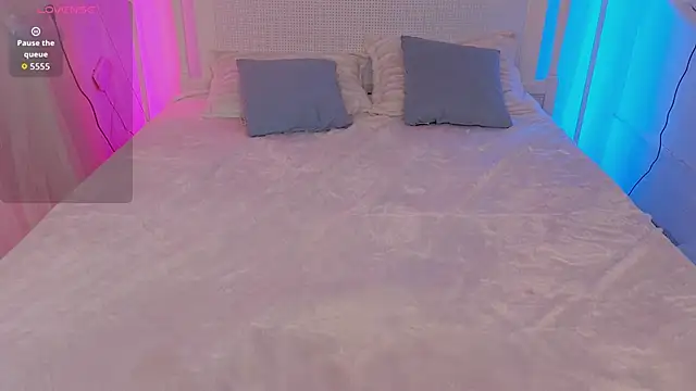 Angelie  Eyes online show from February 1, 2026, 4:49 pm