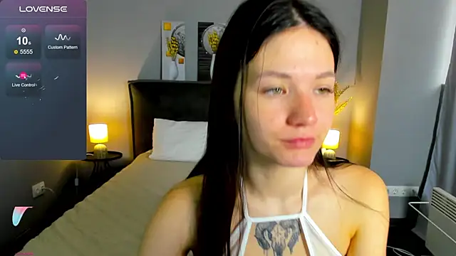 ChillGato online show from October 13, 2025, 1:38 am