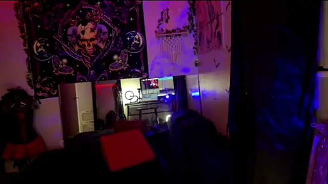 Karmagirl67 online show from May 5, 2026, 5:59 am