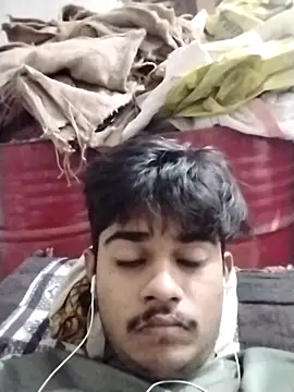 Snapshot of senju_somasu chatting on October 13, 2025, 5:24 pm senju somasu online show from October 13, 2025, 5:24 pm