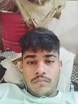 Snapshot of senju_somasu chatting on November 7, 2025, 6:13 am senju somasu online show from November 7, 2025, 6:13 am