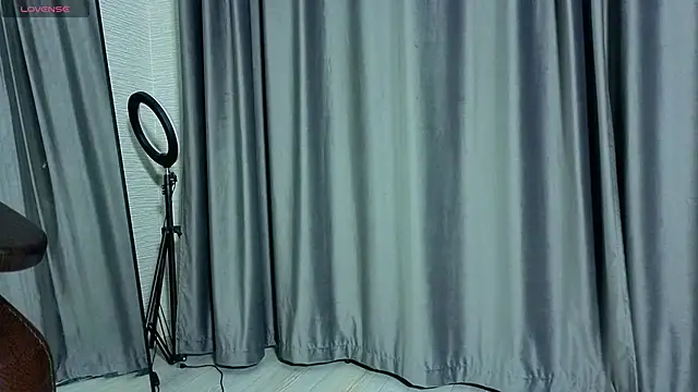 MissPompadure online show from January 5, 2026, 8:23 pm