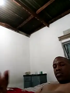 Snapshot of MyGuy352 chatting on December 18, 2025, 4:18 am MyGuy352 online show from December 18, 2025, 4:18 am