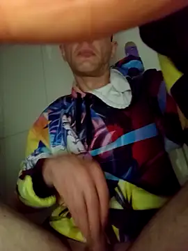 Snapshot of wsrh1948x1 chatting on October 13, 2025, 9:15 pm wsrh1948x1 online show from October 13, 2025, 9:15 pm