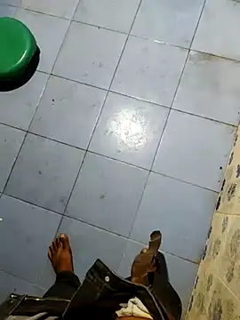 Snapshot of incestmom chatting on October 27, 2025, 10:41 am incestmom online show from October 27, 2025, 10:41 am