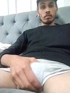 Snapshot of lucho228 chatting on October 30, 2025, 4:25 am lucho228 online show from October 30, 2025, 4:25 am