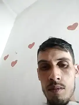 Snapshot of lucho228 chatting on November 19, 2025, 3:39 am lucho228 online show from November 19, 2025, 3:39 am