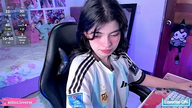 selina lovers  online show from May 16, 2026, 2:19 am