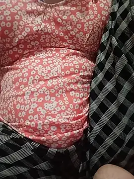 Hot-ranisa online show from July 17, 2026, 4:34 pm