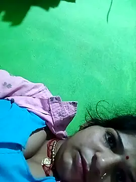 Karishma cute online show from October 19, 2025, 12:11 am