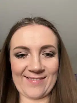 Amy  Leee  online show from March 9, 2026, 1:26 pm