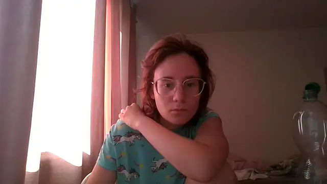 Snapshot of LuckySLove chatting on July 2, 2026, 3:29 pm LuckySLove online show from July 2, 2026, 3:29 pm