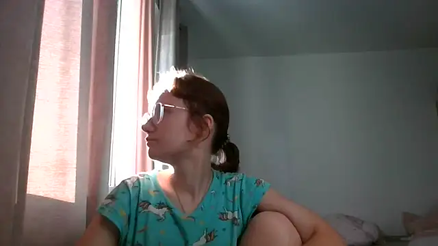 Snapshot of LuckySLove chatting on July 14, 2026, 6:02 pm LuckySLove online show from July 14, 2026, 6:02 pm