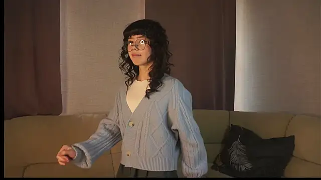 SandieMuss online show from October 20, 2025, 6:36 am