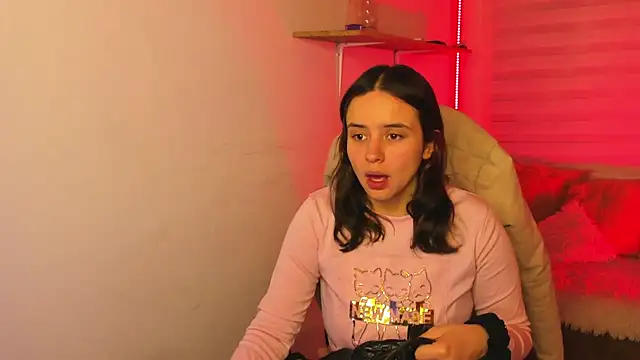 Emily Lindey online show from November 10, 2025, 3:16 am