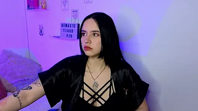 Emily Lindey online show from March 10, 2026, 5:56 am