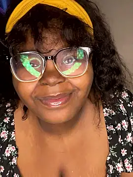 TheChubbySiren online show from January 8, 2026, 1:13 pm