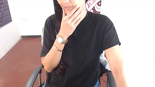 Lucyy Naugthy online show from March 31, 2026, 1:44 pm