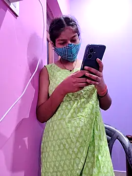 Snapshot of Muskan_12th chatting on October 17, 2025, 5:37 pm Muskan 12th online show from October 17, 2025, 5:37 pm