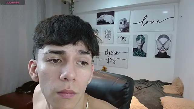 AmethystShadow17 online show from November 24, 2025, 3:45 pm