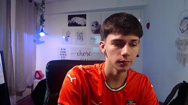 AmethystShadow17 online show from March 13, 2026, 8:04 pm