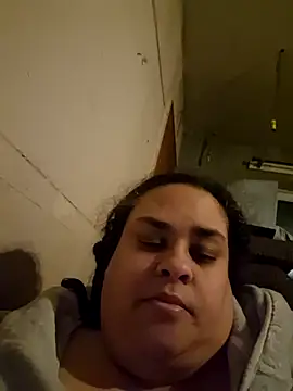 BigBusty VoluptuousMilfX online show from November 18, 2025, 8:35 pm