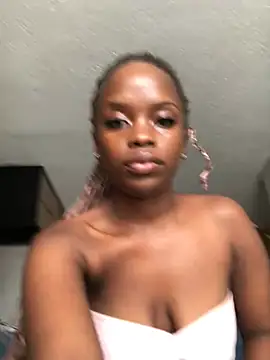 TinyThick online show from January 19, 2026, 1:37 pm