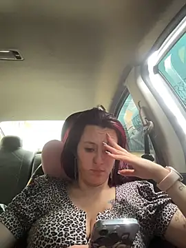 Zoe fire online show from November 14, 2025, 1:43 pm