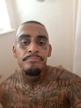 Snapshot of hardsddsosn chatting on November 2, 2025, 10:23 pm hardsddsosn online show from November 2, 2025, 10:23 pm