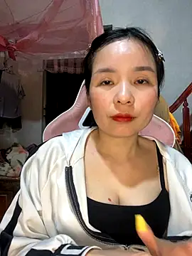 Listen-ly online show from November 29, 2025, 1:25 pm