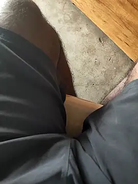 Snapshot of Vickyins480000 chatting on October 22, 2025, 4:35 am Vickyins480000 online show from October 22, 2025, 4:35 am