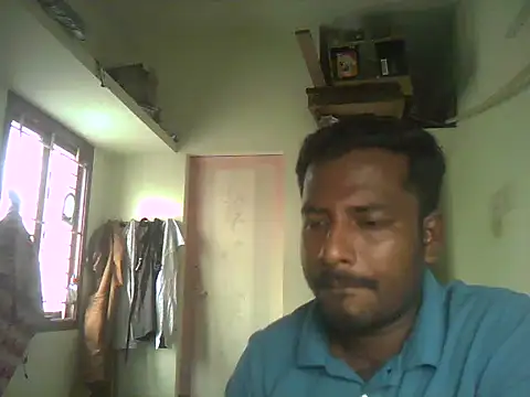 Snapshot of Vickyins480000 chatting on November 15, 2025, 8:55 am Vickyins480000 online show from November 15, 2025, 8:55 am