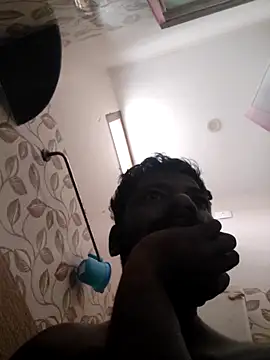 Snapshot of Vickyins480000 chatting on November 29, 2025, 1:30 am Vickyins480000 online show from November 29, 2025, 1:30 am