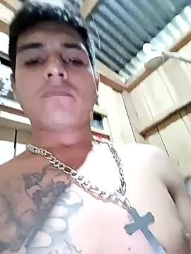 LuisMA2217 online show from November 11, 2025, 4:40 pm