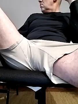 Snapshot of nicolaspgarnier chatting on October 18, 2025, 12:02 am nicolaspgarnier online show from October 18, 2025, 12:02 am