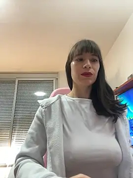 Snapshot of AlanaRius18 chatting on November 26, 2025, 9:21 am AlanaRius18 online show from November 26, 2025, 9:21 am