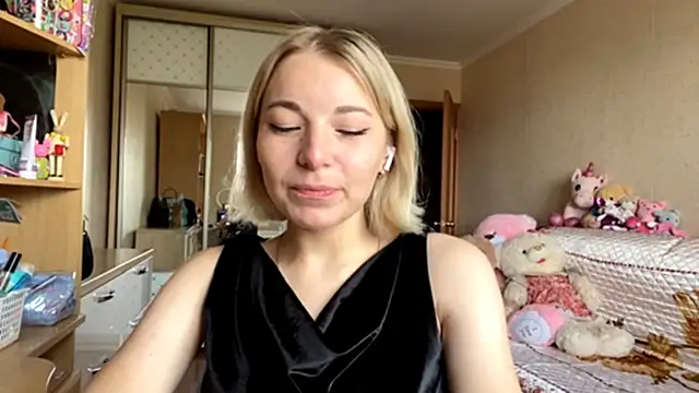 HoppedArea online show from October 15, 2025, 8:03 am