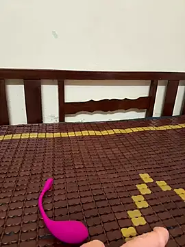 Aimee milk online show from April 25, 2026, 3:20 pm