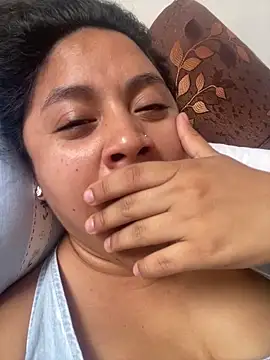 Snapshot of Techi0525 chatting on November 8, 2025, 8:07 pm Techi0525 online show from November 8, 2025, 8:07 pm