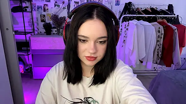 Snapshot of StarIightPrincess chatting on October 17, 2025, 7:11 am StarIightPrincess online show from October 17, 2025, 7:11 am