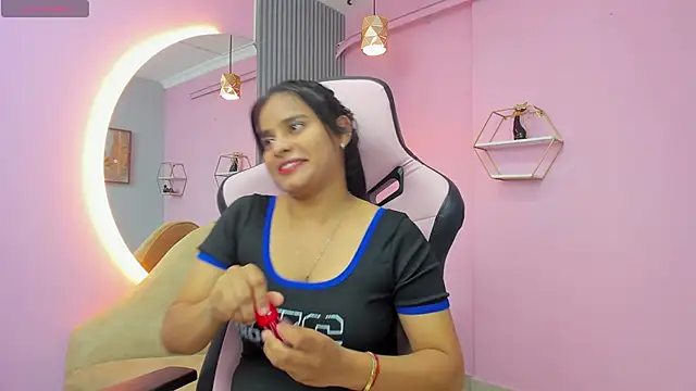 jazmin lovee online show from October 22, 2025, 10:59 am