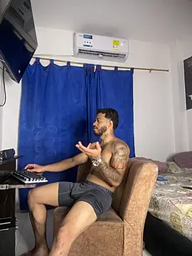 Kylian Alessandro online show from March 3, 2026, 3:12 am