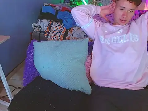 Latin boysxxxx online show from December 16, 2025, 7:08 pm