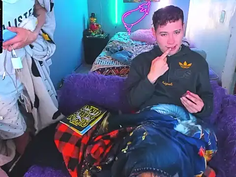 Latin boysxxxx online show from February 15, 2026, 2:41 am