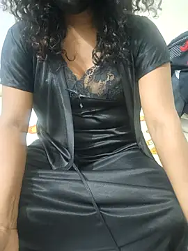 Snapshot of YOURS_STUTI chatting on November 4, 2025, 12:04 pm YOURS STUTI online show from November 4, 2025, 12:04 pm