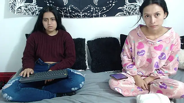 abby n emily online show from March 28, 2026, 1:43 pm