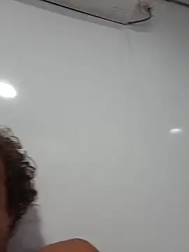 shainnfk online show from November 10, 2025, 8:30 pm