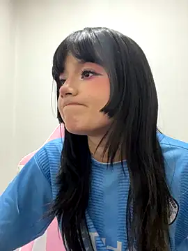 AnaisXoXo online show from November 19, 2025, 8:42 pm