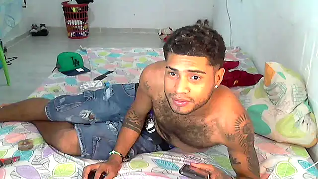 AXionX online show from February 10, 2026, 10:36 pm