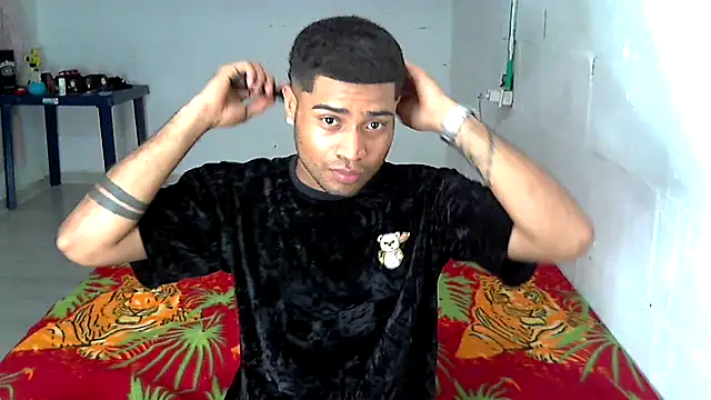 AXionX online show from April 8, 2026, 11:59 pm